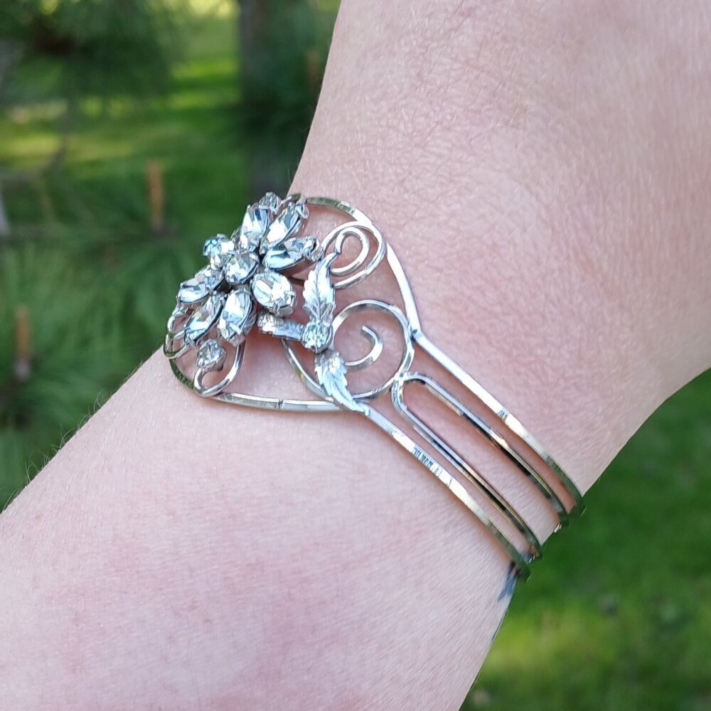 Vintage Krementz Rhinestone Cuff Bracelet - Picture 6 of 13
